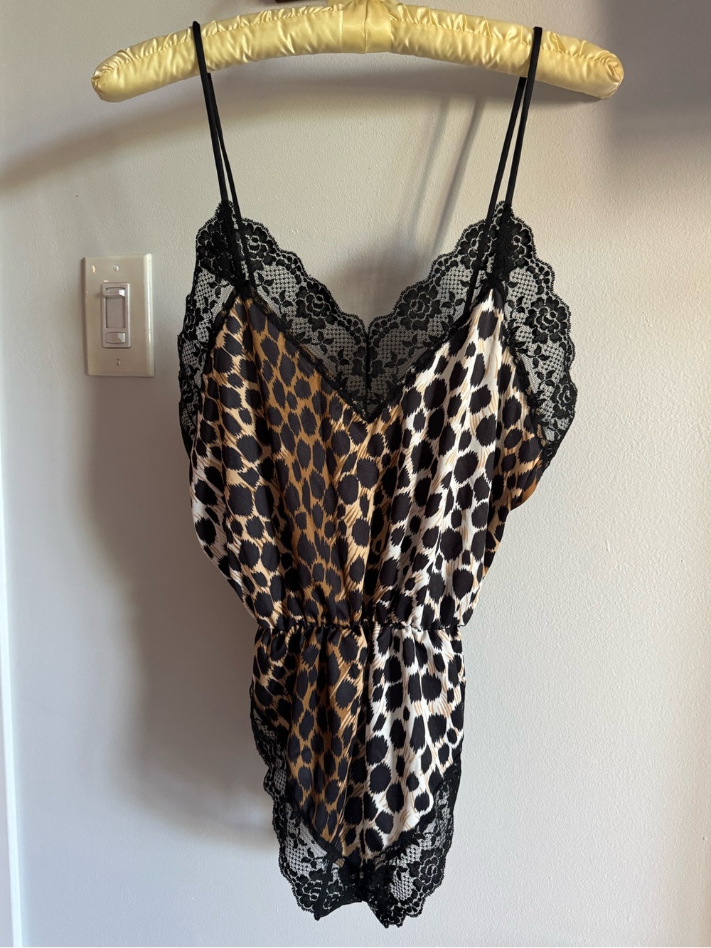 Vintage 80’s Lady Cameo Leopard Cheetah Print Lingerie Teddy Romper Playsuit M